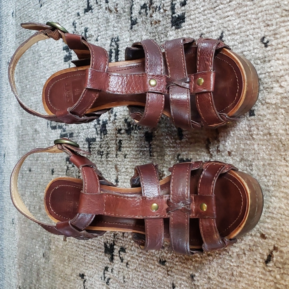 Frye Distressed T-strap Sandals